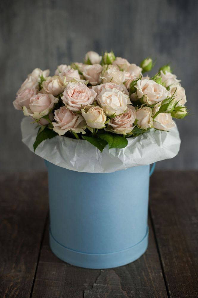 корпоративная коробка с розами для офиса в Архангельске