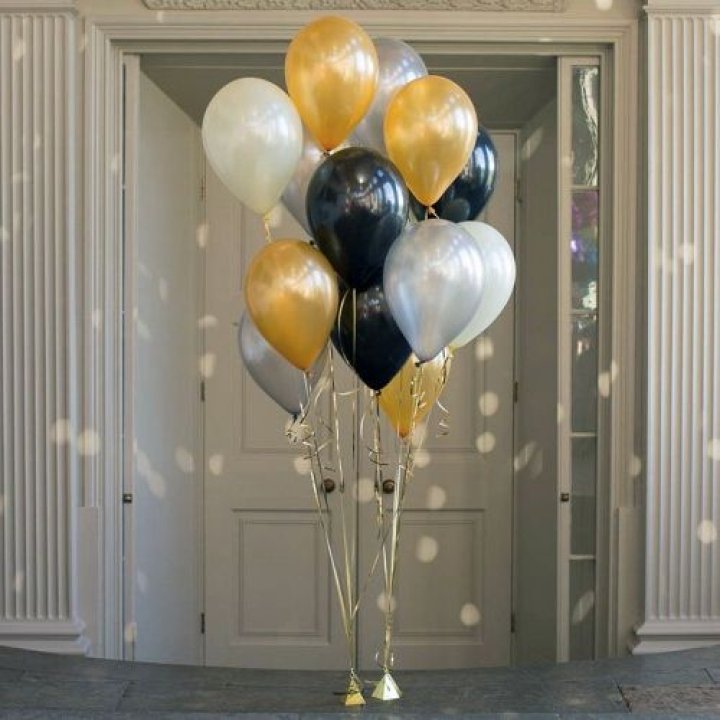 Фонтан шаров "Фаерворк" в Архангельске