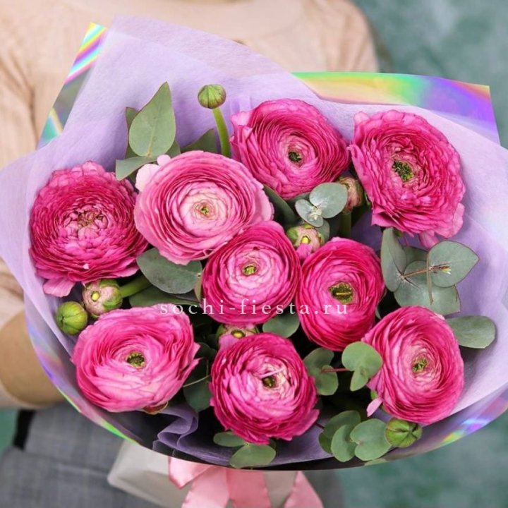 Ранункулюсы с эвкалиптом №2 в Архангельске