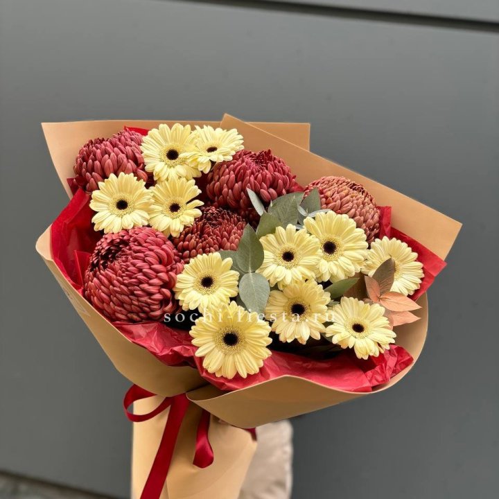 Букет гербер и хризантем Бигуди в Архангельске