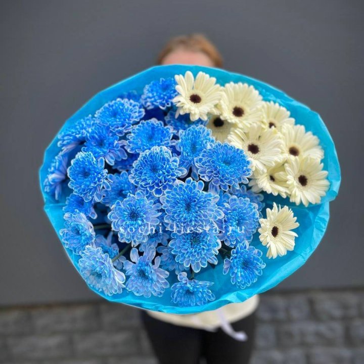 Букет хризантем и гербер в Архангельске