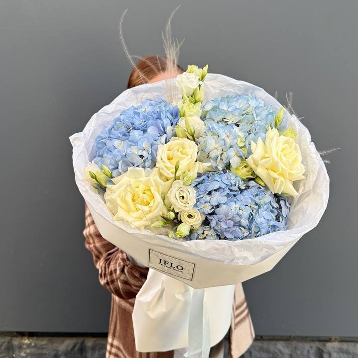 Букет "Глубина глаз" в Архангельске