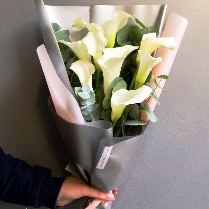 Каллы с эвкалиптом в Архангельске