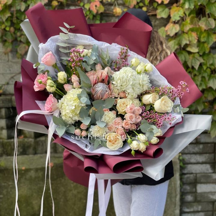 Авторский букет с протеей №1 в Архангельске