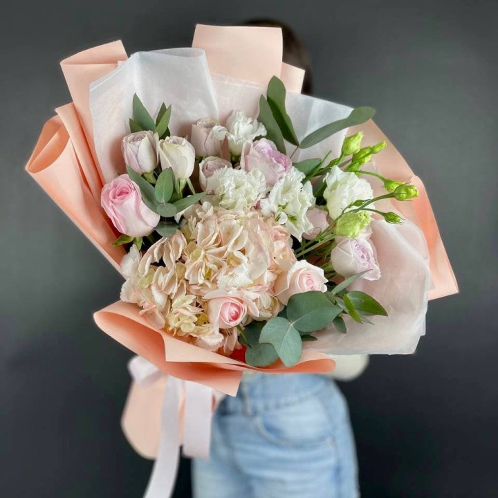 Букет с гортензией "Клодс" в Архангельске