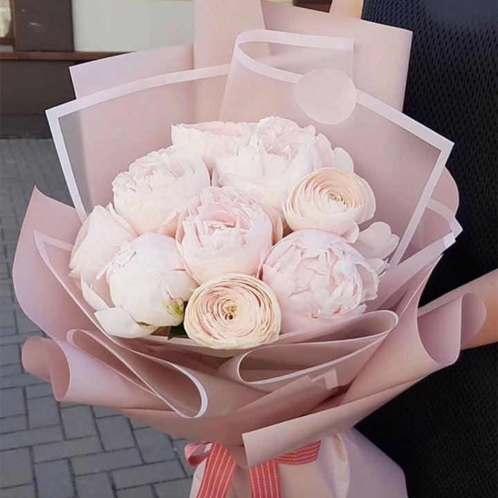 Пионы и ранункулюсы в Архангельске