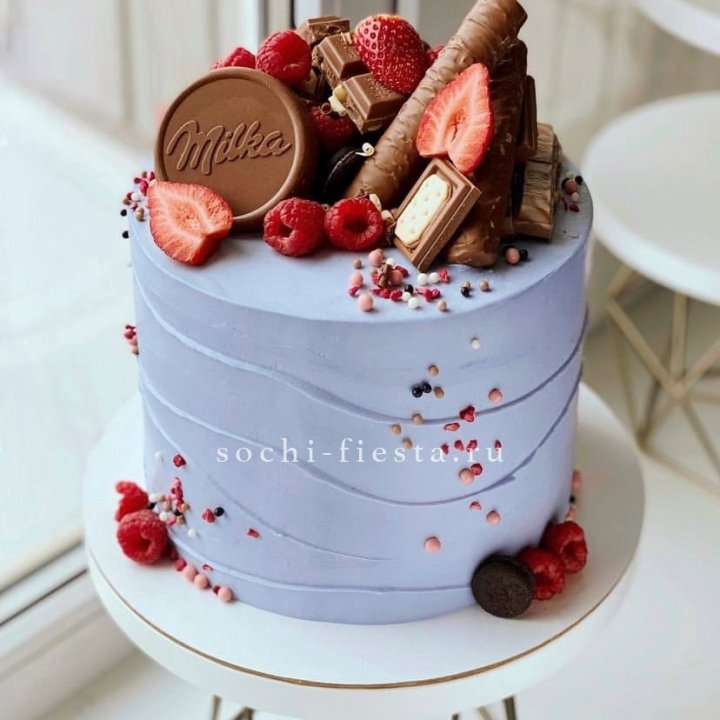 Торт "Milka's world" в Архангельске