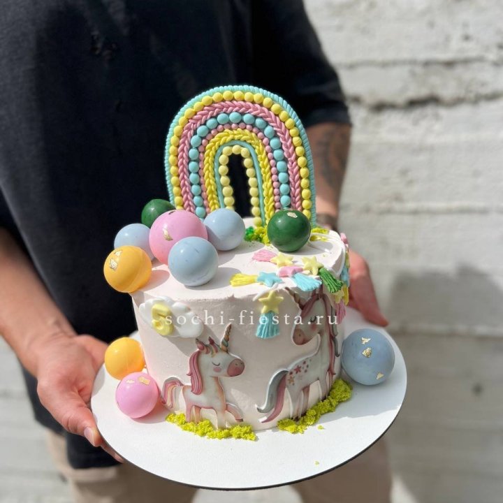 Торт "Радуга с единорогом" в Архангельске