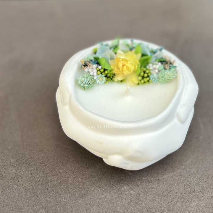 Свеча ароматическая в гипсе Руки в Архангельске