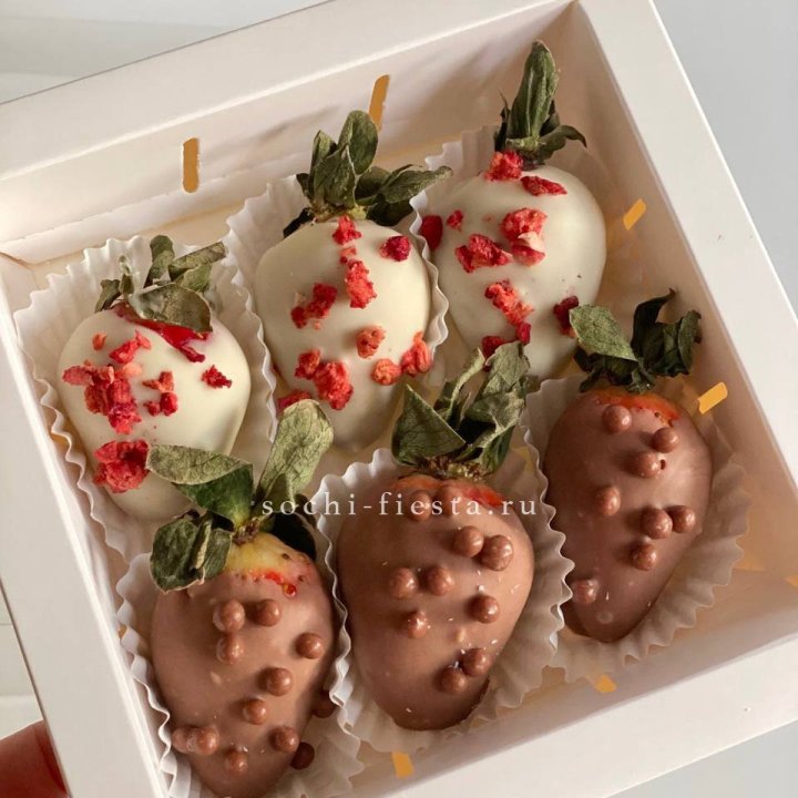 Клубника в шоколаде 6 ягод в Архангельске