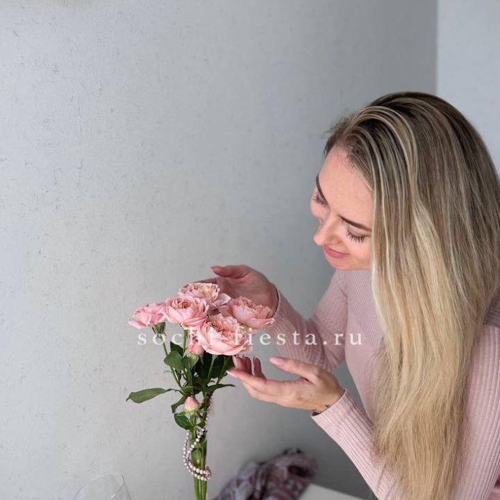 Цветочная подписка "Пакет маленький" в Архангельске