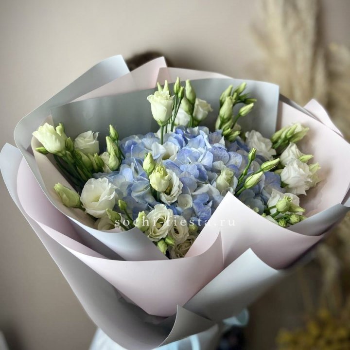 Букет с гортензией "Адель" в Архангельске