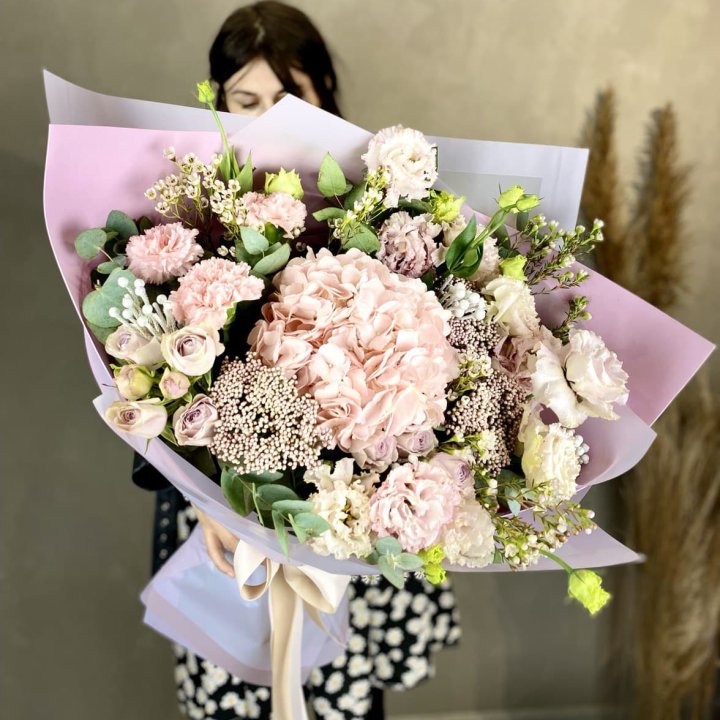 Дизайнерский букет "Трели кримс" в Архангельске