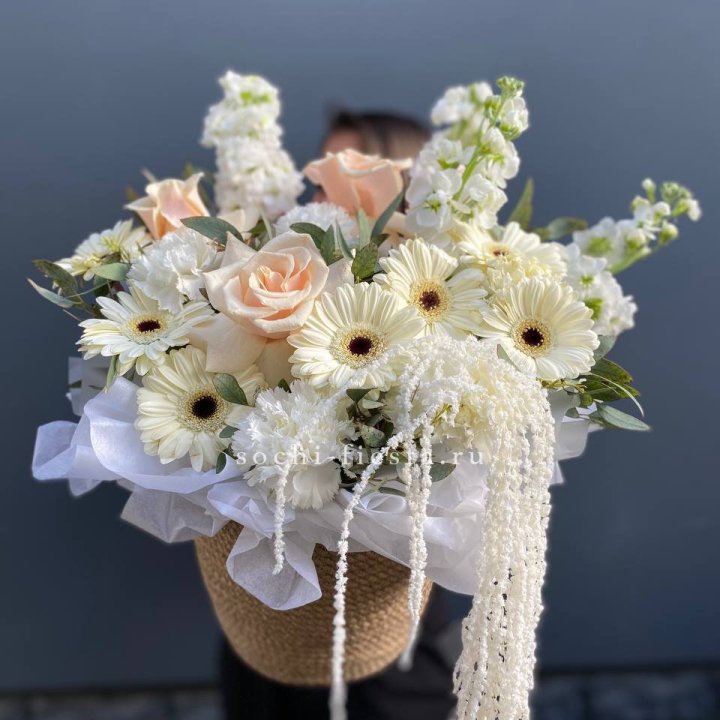 Цветы в джутовом кашпо "Валери" в Архангельске