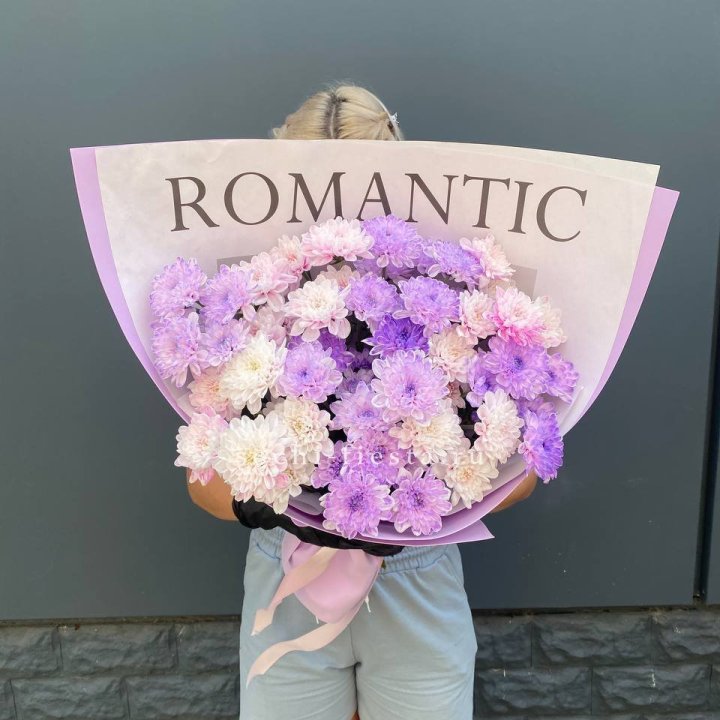 Букет сиреневых хризантем в Архангельске