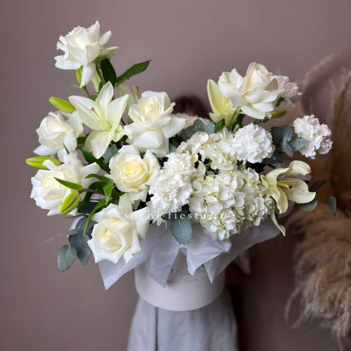 Цветочный бокс "Вайт дримс" в Архангельске