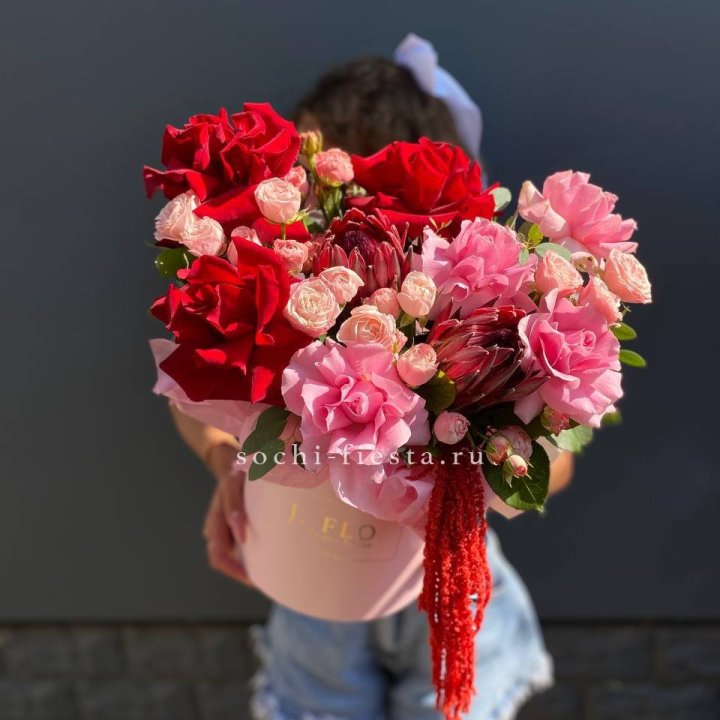 Дизайнерский цилиндр "Густо" в Архангельске