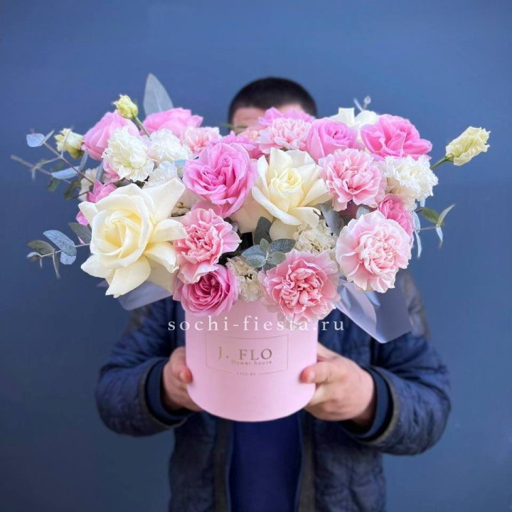 Цветочный бокс "Памела" в Архангельске