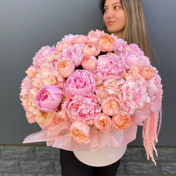 Коробка с пионами "Дабл фловер" в Архангельске