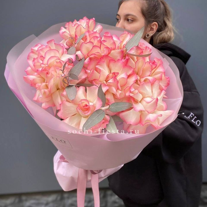 9 французских роз Джумилия в Архангельске