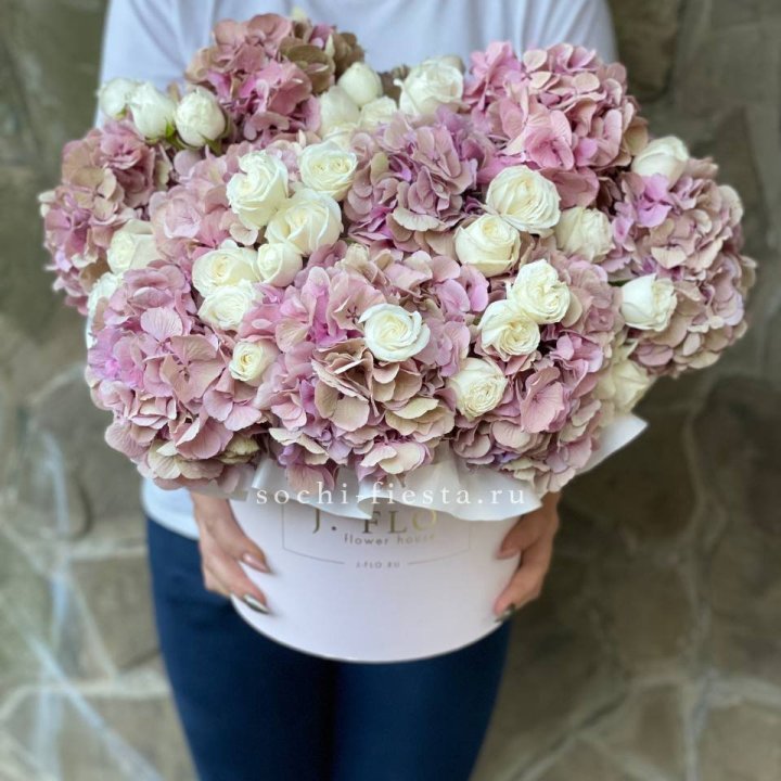 Бокс "Изобела пинк" в Архангельске