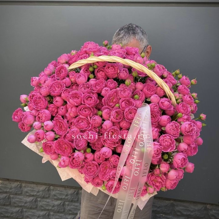 Корзина роз Мисти Баблс 151 в Архангельске