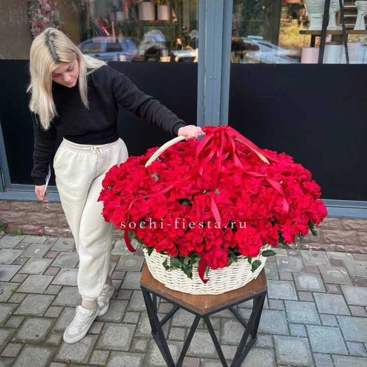 201 французская красная роза в Архангельске