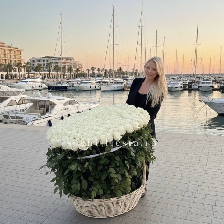 301 высокая роза в корзине в Архангельске