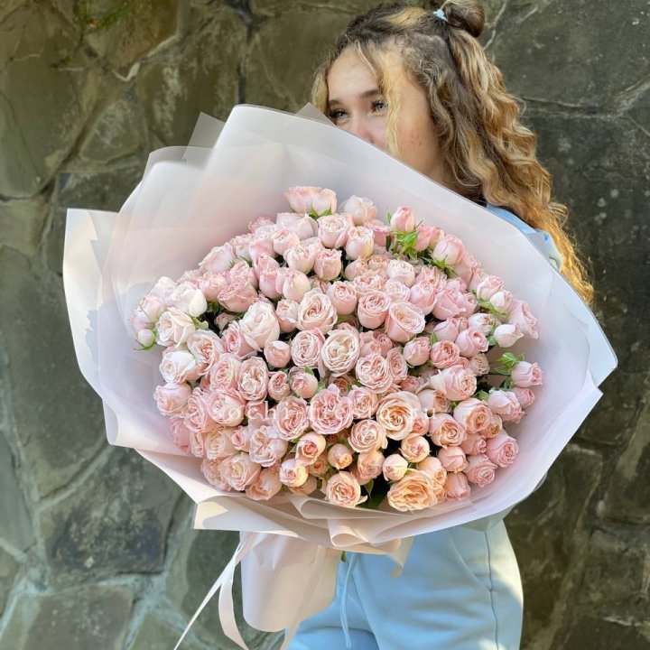 45 роза бомбастик Крем в Архангельске