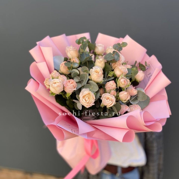 Букет пионовидных роз Cute Love в Архангельске