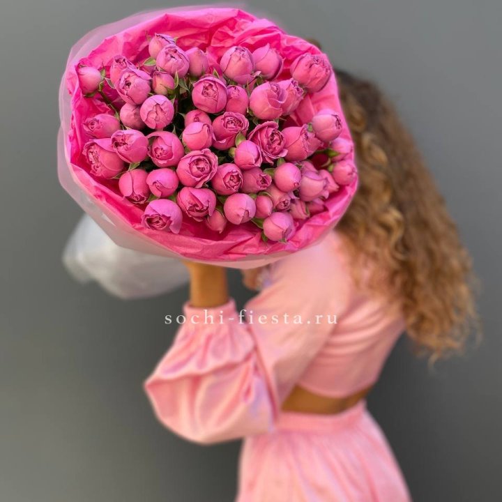 Букет из пионовидных роз  в Архангельске