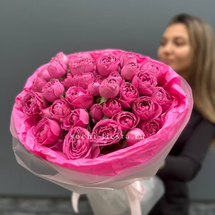 Букет из пионовидных роз  в Архангельске