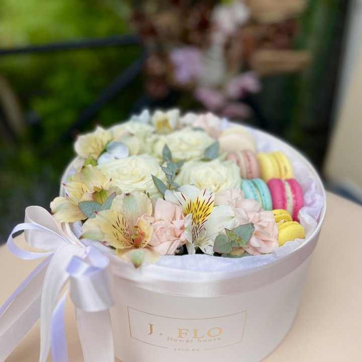 Цветочный бокс "Ника" в Архангельске