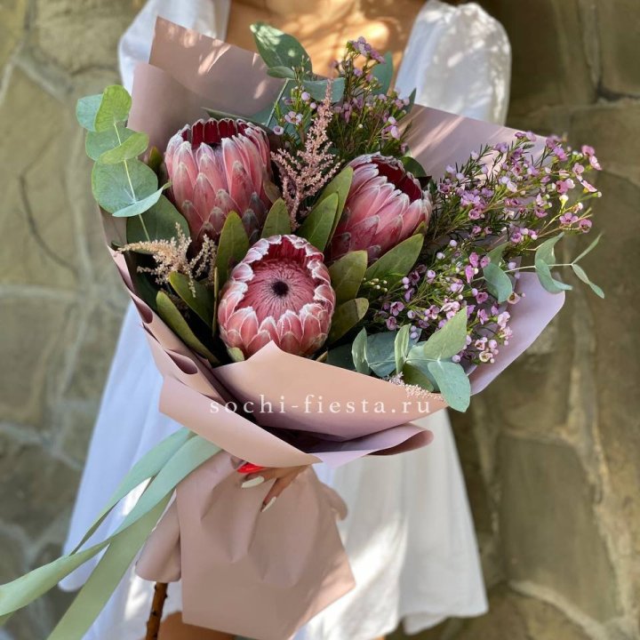 Букет из протеи "Клеопатра"  в Архангельске