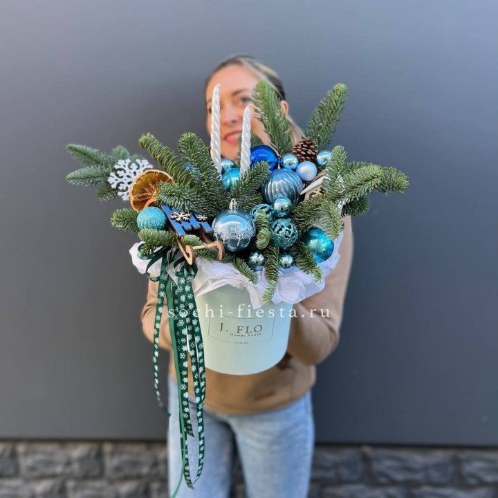 Композиция "Мери крисмас блю" в Архангельске