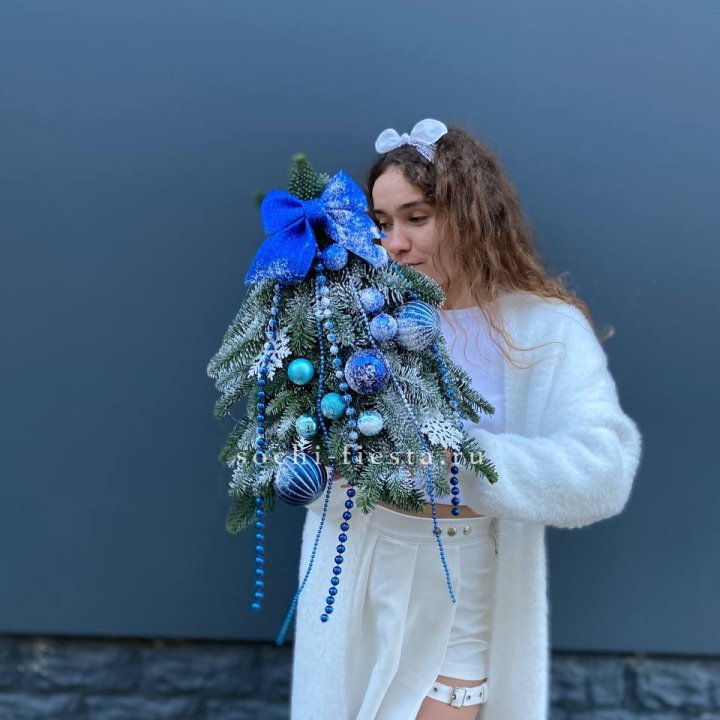 Новогодняя елочка "Блю" в Архангельске