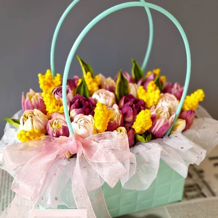 Тюльпаны в сумочке из зефира в Архангельске
