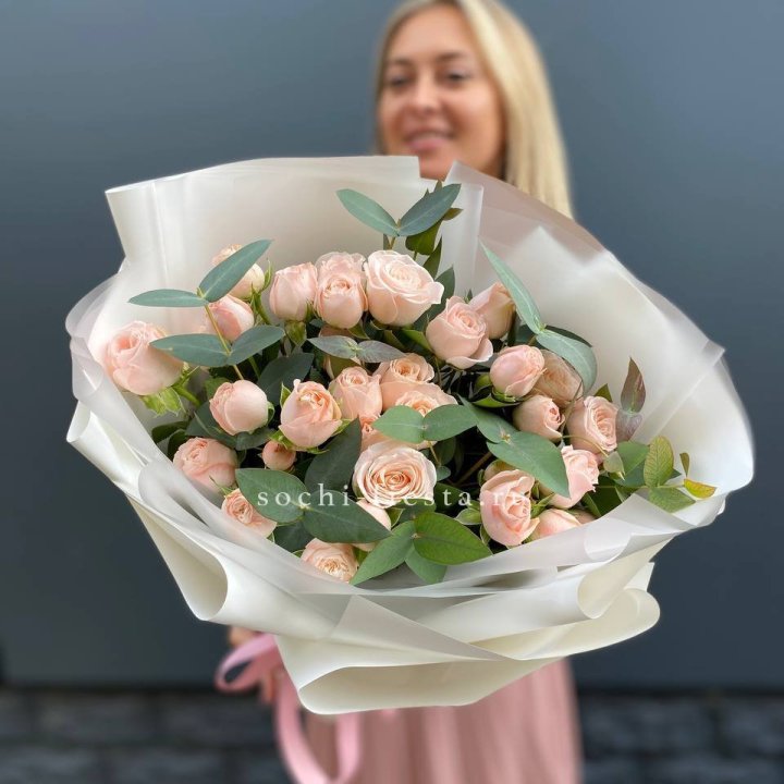 Букет кустовых роз "Фреш" в Архангельске