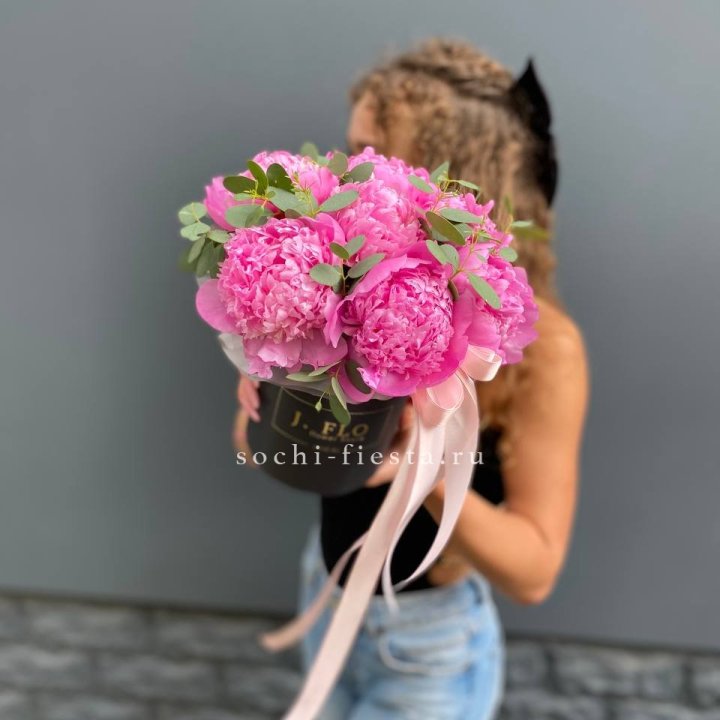 Дизайнерский цилиндр "Фломени" в Архангельске