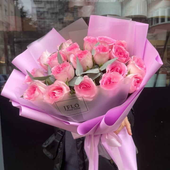  19 розовых роз в Архангельске