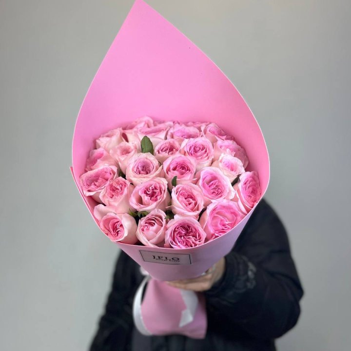 25 нежных роз в Архангельске