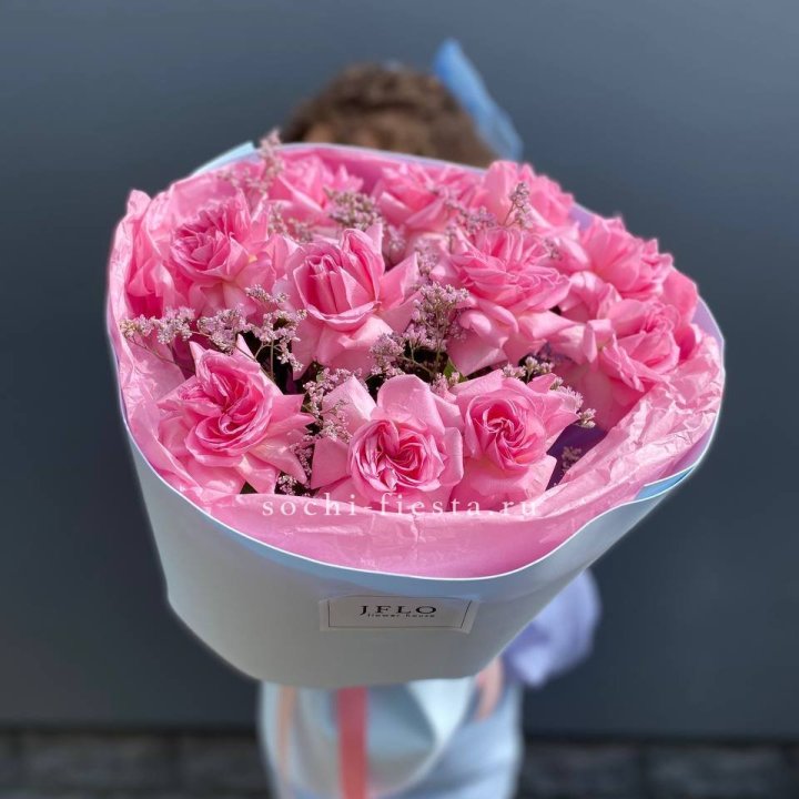 Букет французских розовых роз  в Архангельске