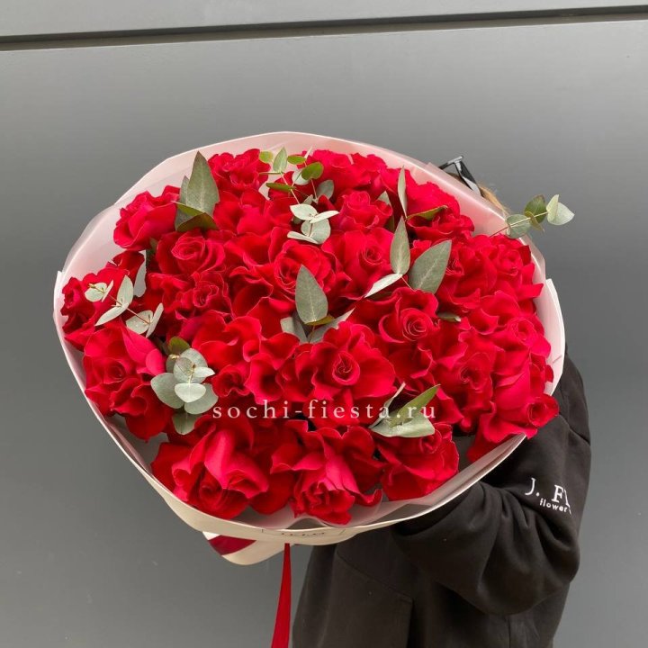 23 Красных французских роз в Архангельске
