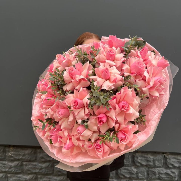  25 розовых французских роз в Архангельске