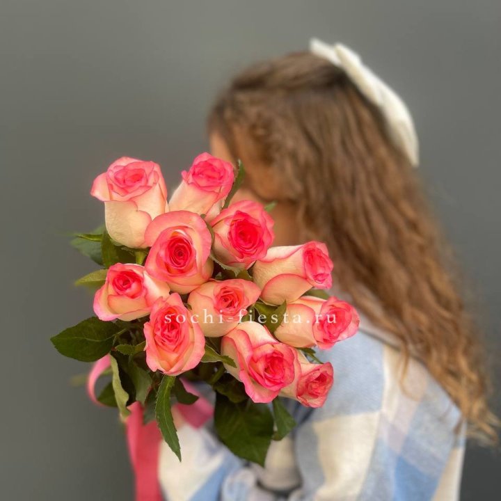 11 роз "Джумилия" в Архангельске