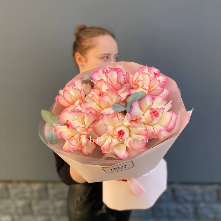 7 французских роз Джумилия в Архангельске