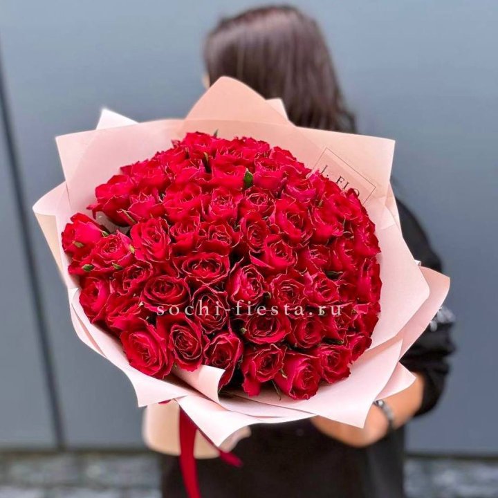 55 кенийских роз в Архангельске