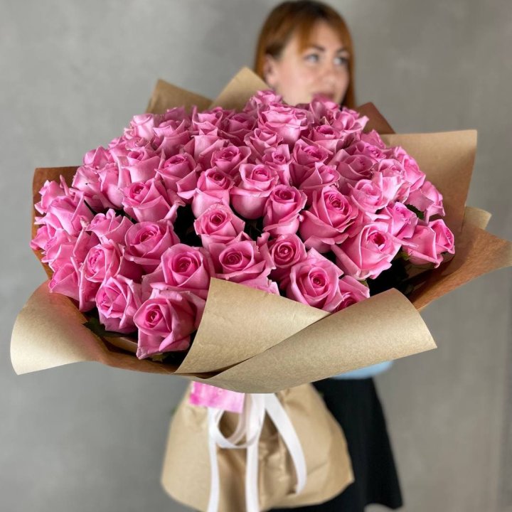 101 розовая роза в Архангельске