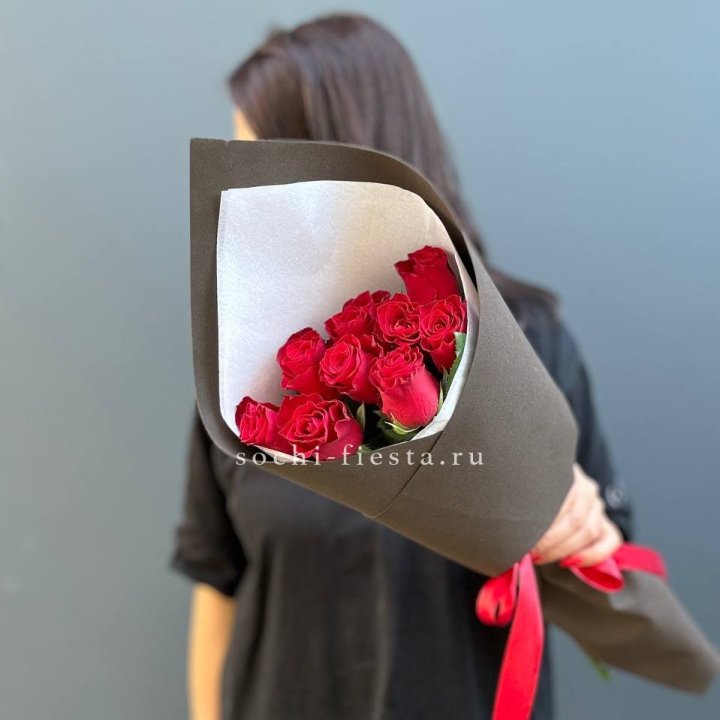 9 красных роз в фоамиране в Архангельске