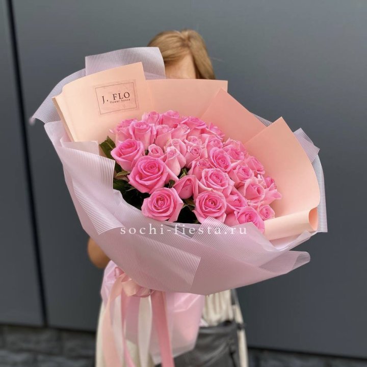33 Розовые розы в Архангельске